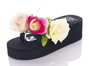 Шлепанцы Miss Ilonna Шлепки цветы черный от магазина Frison