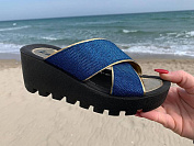 Шлепанцы Malibu W777 blue-gold от магазина Frison